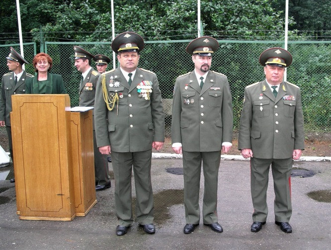 генерал-майор ветеринарной службы В.П. Ветров,. полковники, И.С. Колесниченко и Н.М. Печеркин.