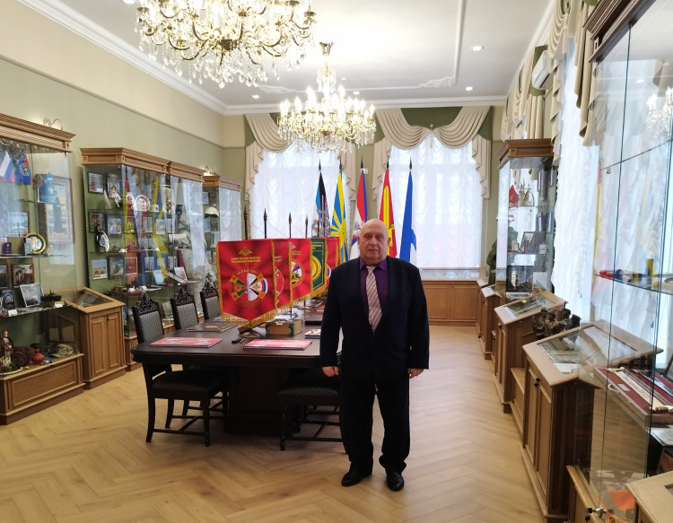 генерал-майор ветеринарной службы Виталий Ветров в музее Тыла ВС
