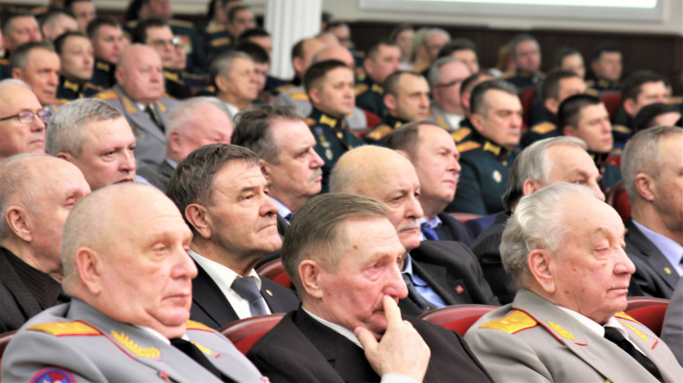генерал-майор ветеринарной службы В.П. Ветров. Ветераны Тыла Вооруженных сил в зале