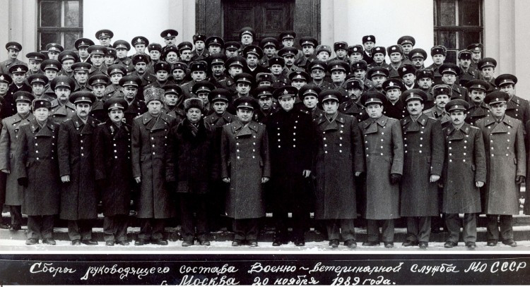 полковник В.П.Ветров, начальник ВВО МО СССР проводит сбор руководящего состава МО СССР