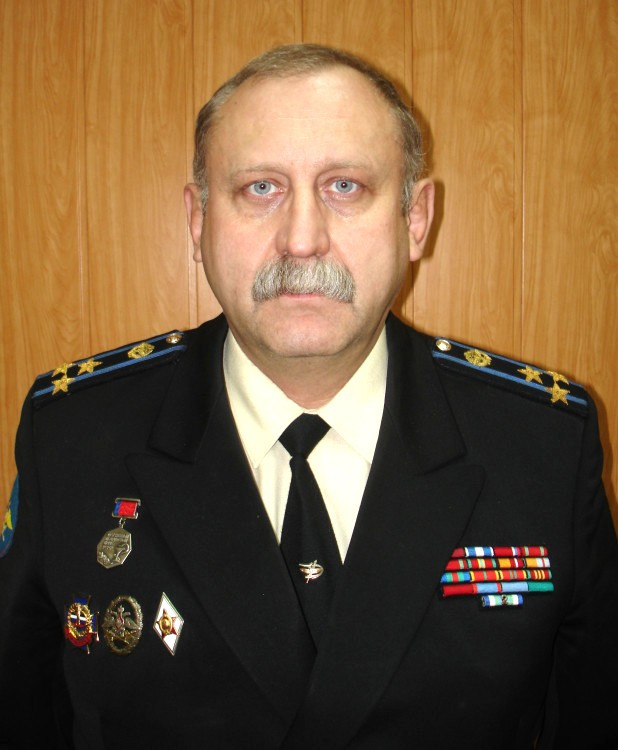 ГРАЦИАНОВ ПЕТР ЕВГЕНЬЕВИЧ. В должности с (07.2010-08.2011) один год, один месяц