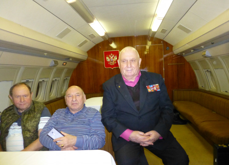 генералы, В.П. Ветров. А.М. Смуров. В.В. Власенко. Владивосток-Москва