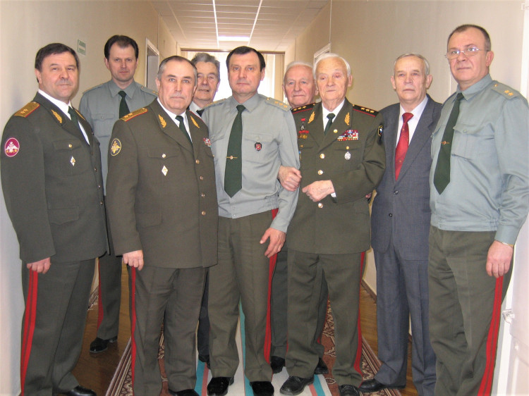 генерал-полковник И.М. Голушко и ветераны Тыла ВС. 