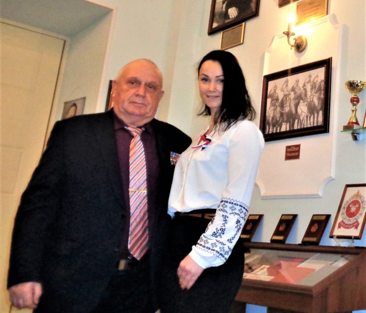 генерал Виталий Ветров и Екатерина Варанева в кабинете-музее А.В.Хрулева